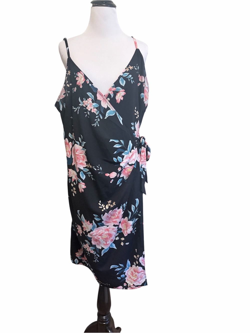 5/$30 🎈 Forever 21 0x floral wrap dress